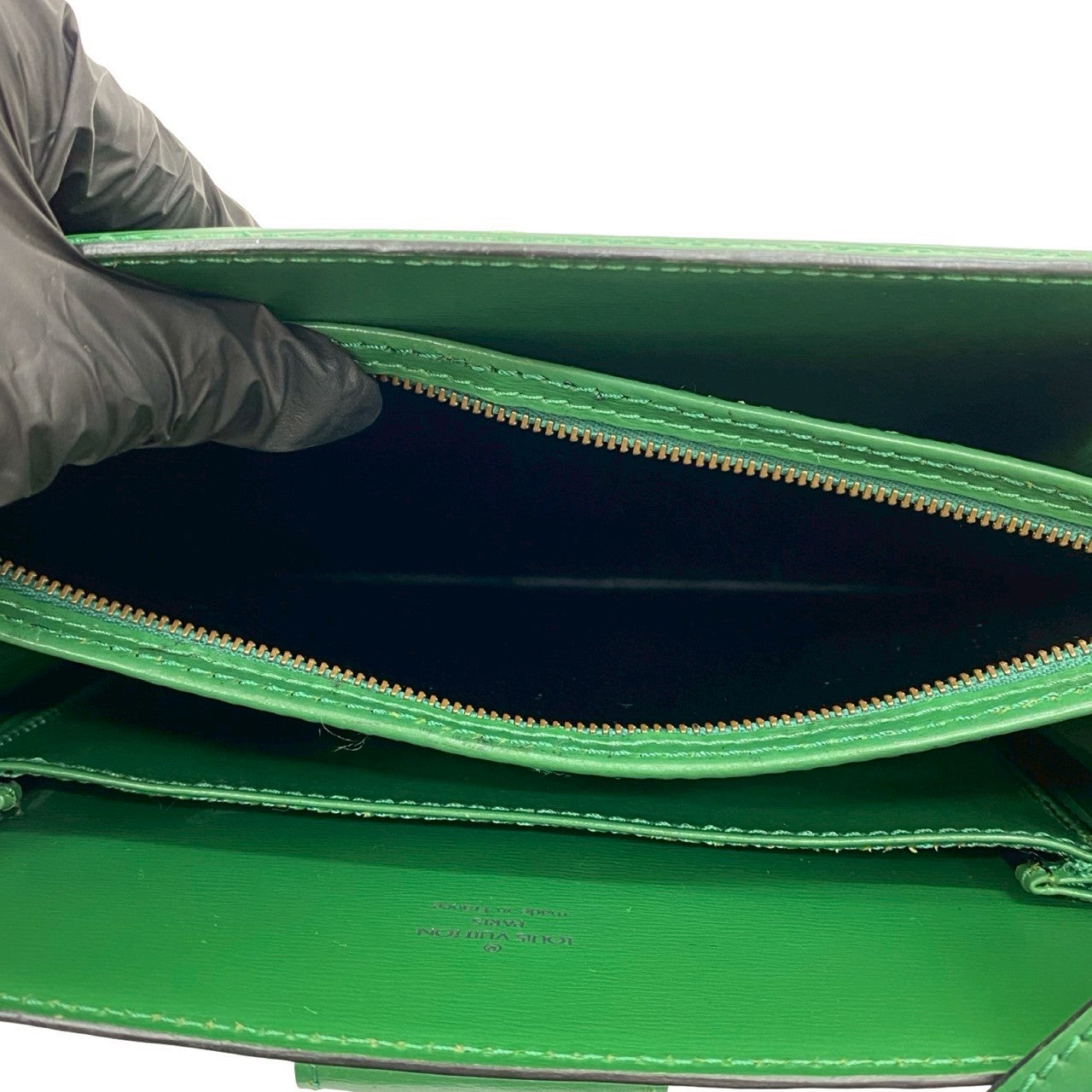 LOUIS VUITTON Shoulder Bag leather green Epi Capuchin
