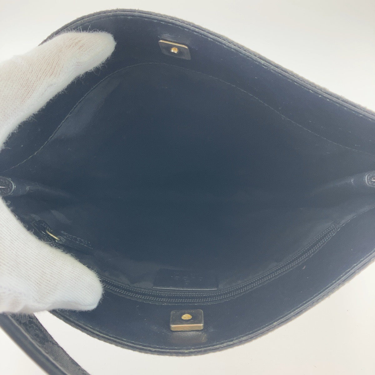 GUCCI Shoulder Bag 91762 GG canvas, leather Black Gold Metal Crossbody Shoulder Bag Pochette mens Used Authentic