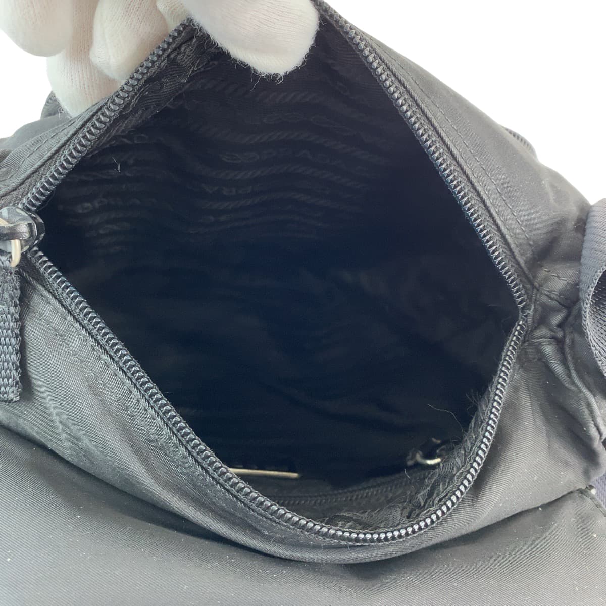 PRADA Shoulder Bag Nylon Black SilverMetal Shoulder Bag pochette Test Triangle With logo Women Used Authentic