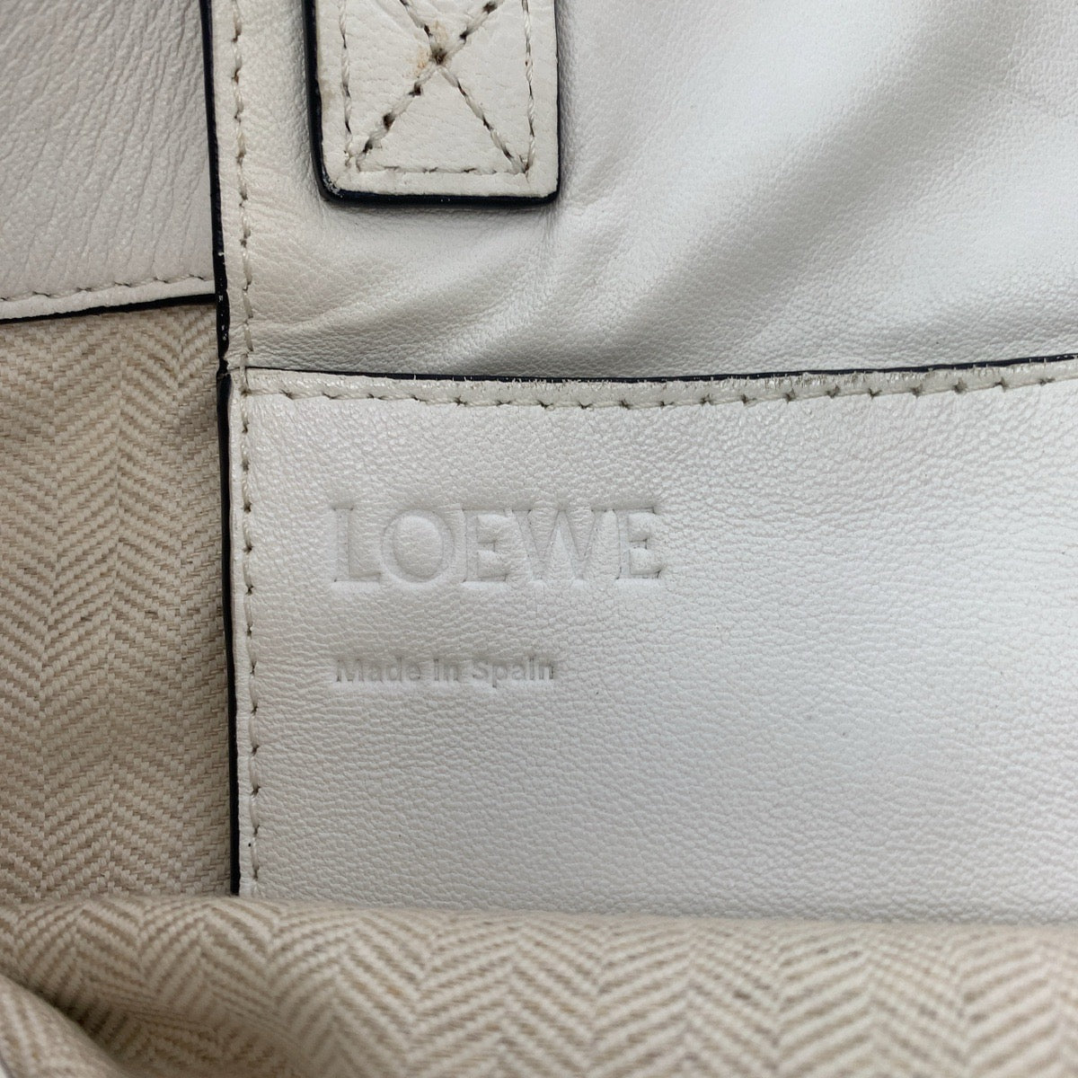 LOEWE Tote Bag leather White black Tote Bag Shoulder Bag anagram Logo Design Bar Tikal Fringe Women Used Authentic