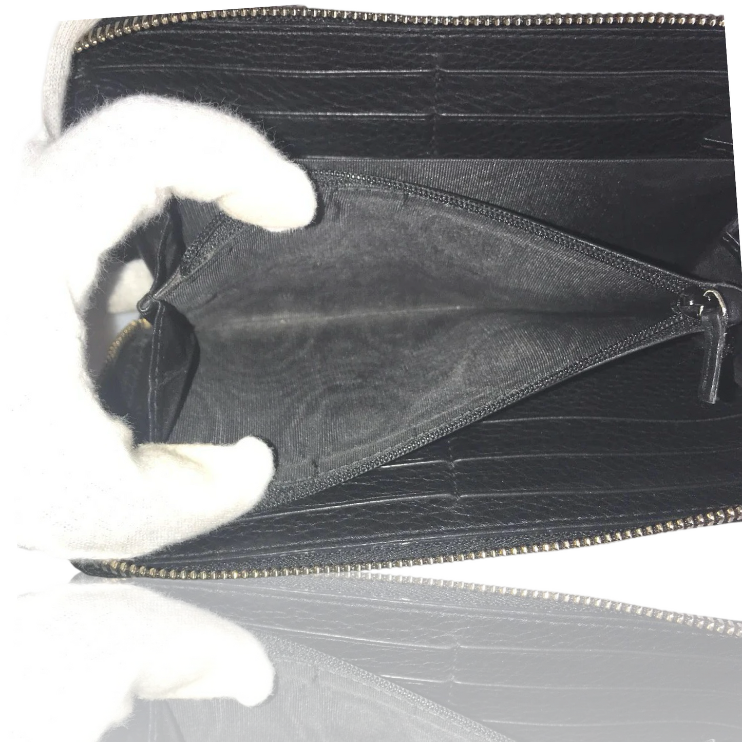 GUCCI SOHO INTERLOCKING ROUND ZIP WALLET