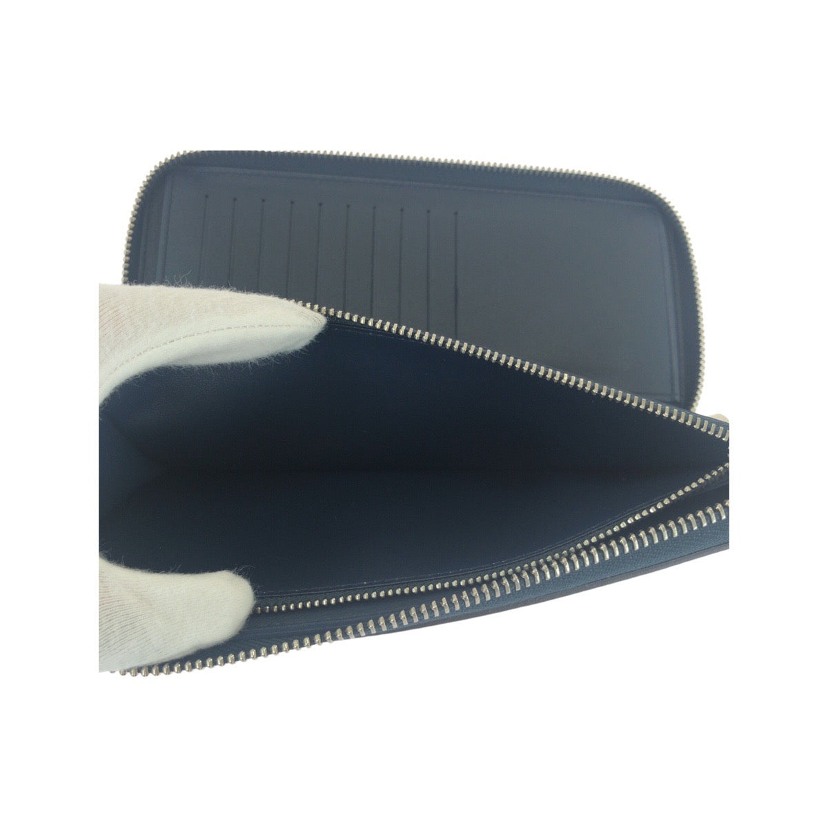 LOUIS VUITTON Long Wallet Purse M58865 leather Navy Blue Silver Metal Long Wallet Purse Taurillon Clemence Zippy Wallet Vertical mens Used Authentic