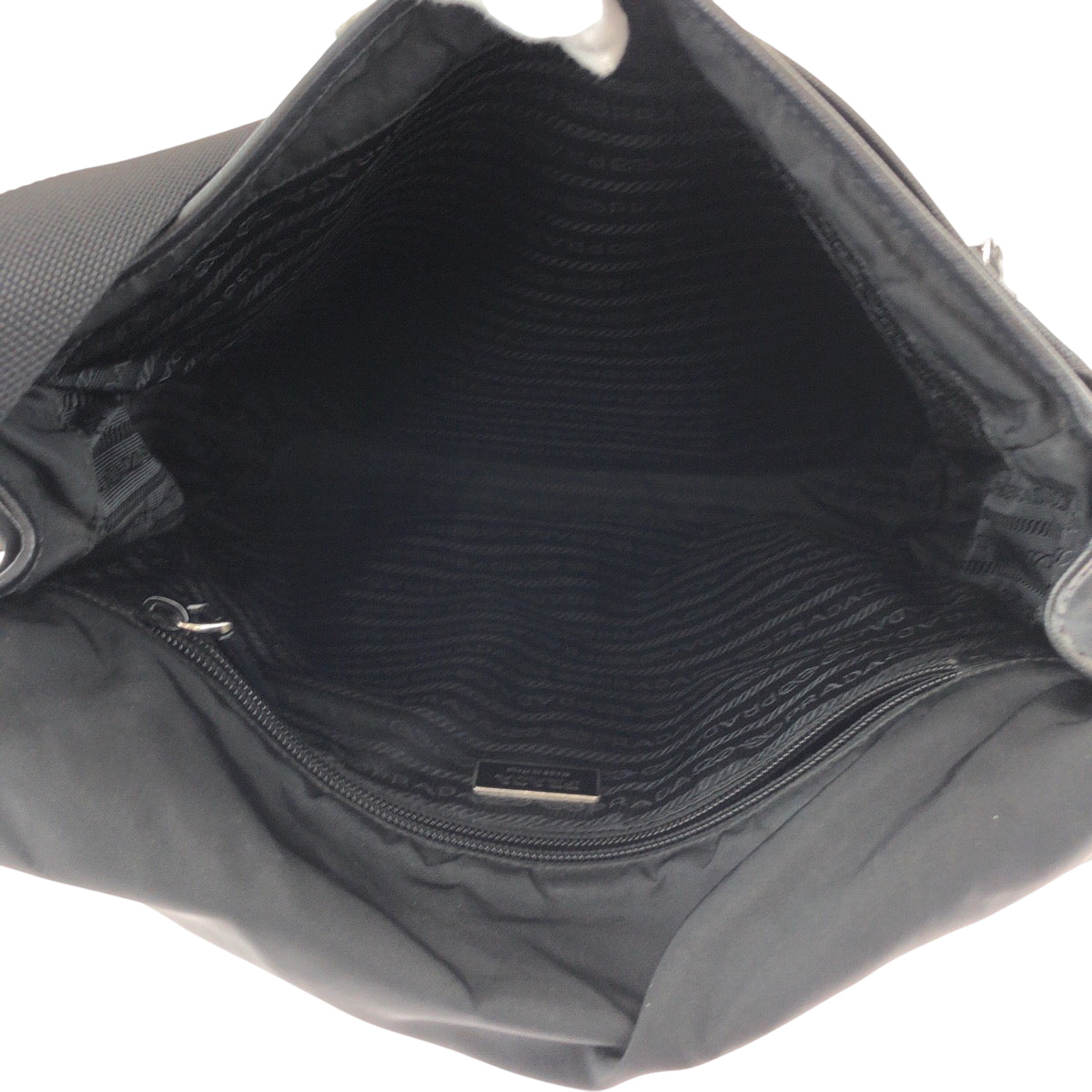 PRADA Shoulder Bag V158 Nylon Black SilverMetal Shoulder Bag Messenger bag Test Triangle With logo mens Used Authentic