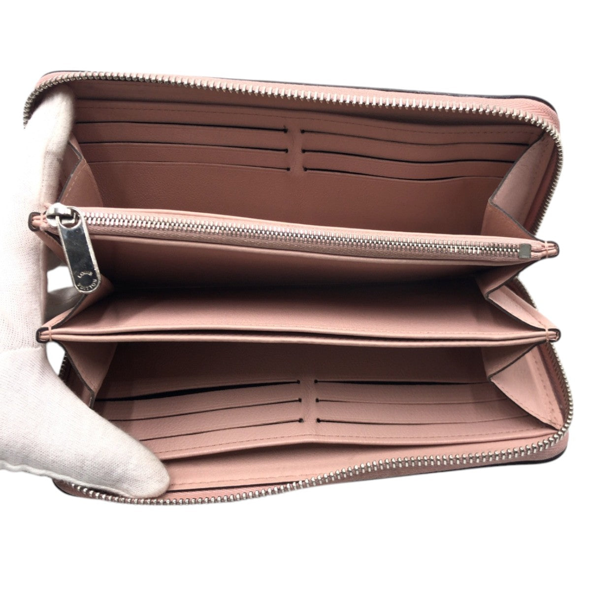 LOUIS VUITTON Long Wallet Purse M61868 leather Pink magnolia Long Wallet Purse Monogram Mahina Zippy Wallet Women Used Authentic