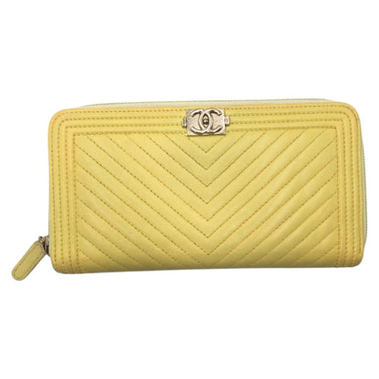 CHANEL Long Wallet Purse leather Yellow Gold Metal Vstitch COCO Mark