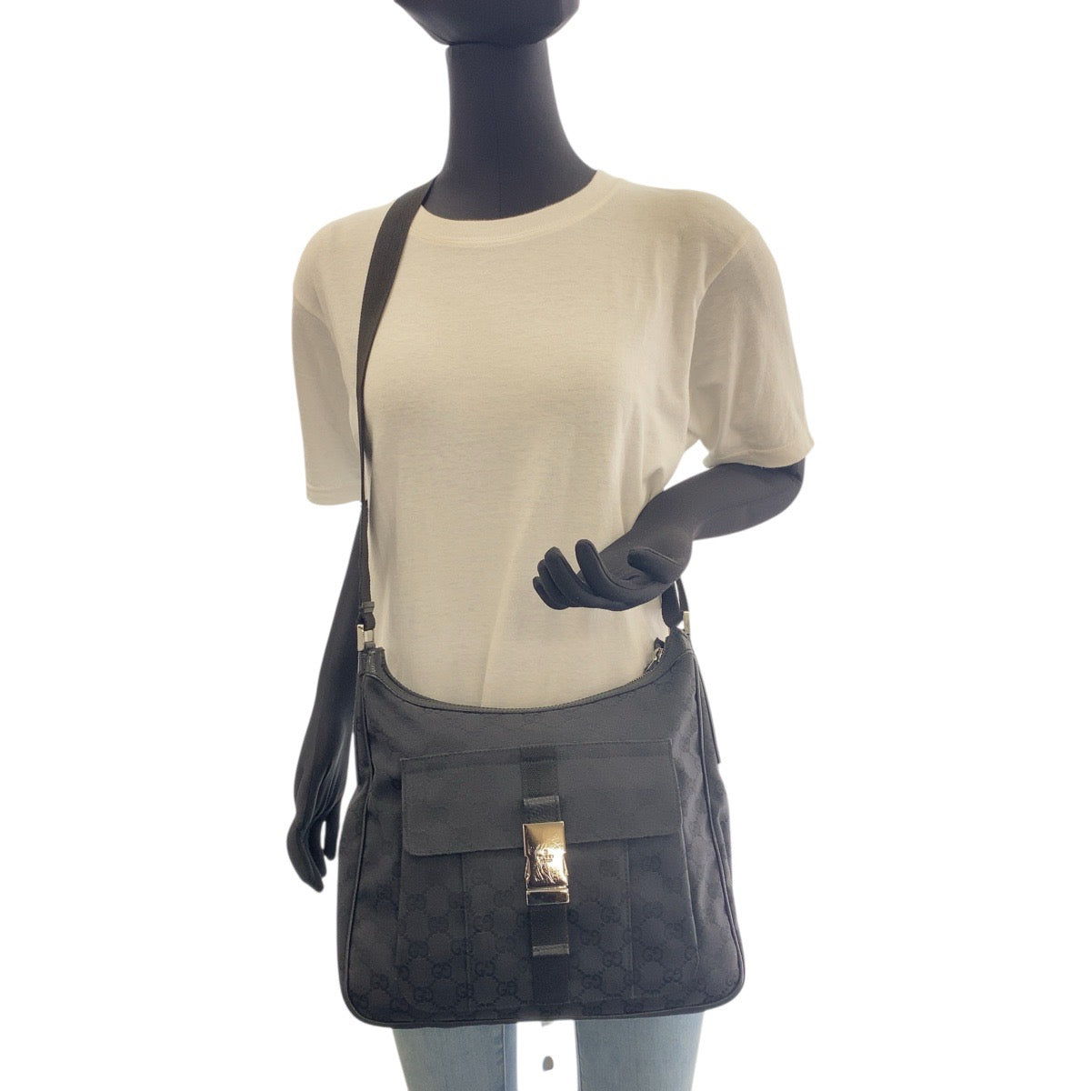 GUCCI Shoulder Bag 131211 GG canvas Black SilverMetal Crossbody Shoulder Bag Messenger Bag mens Used Authentic