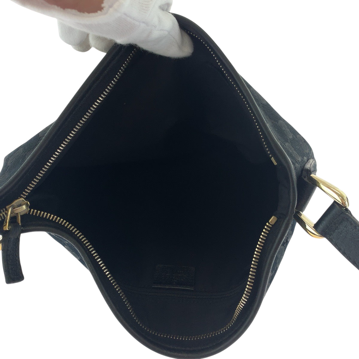 GUCCI Shoulder Bag 131326 GG canvas Black GoldMetal Shoulder Bag Crossbody Abbey Women Used Authentic