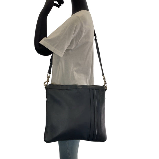 GUCCI Shoulder Bag 233329 leather Dark Grey SilverMetal Shoulder Bag pochette mens Used Authentic