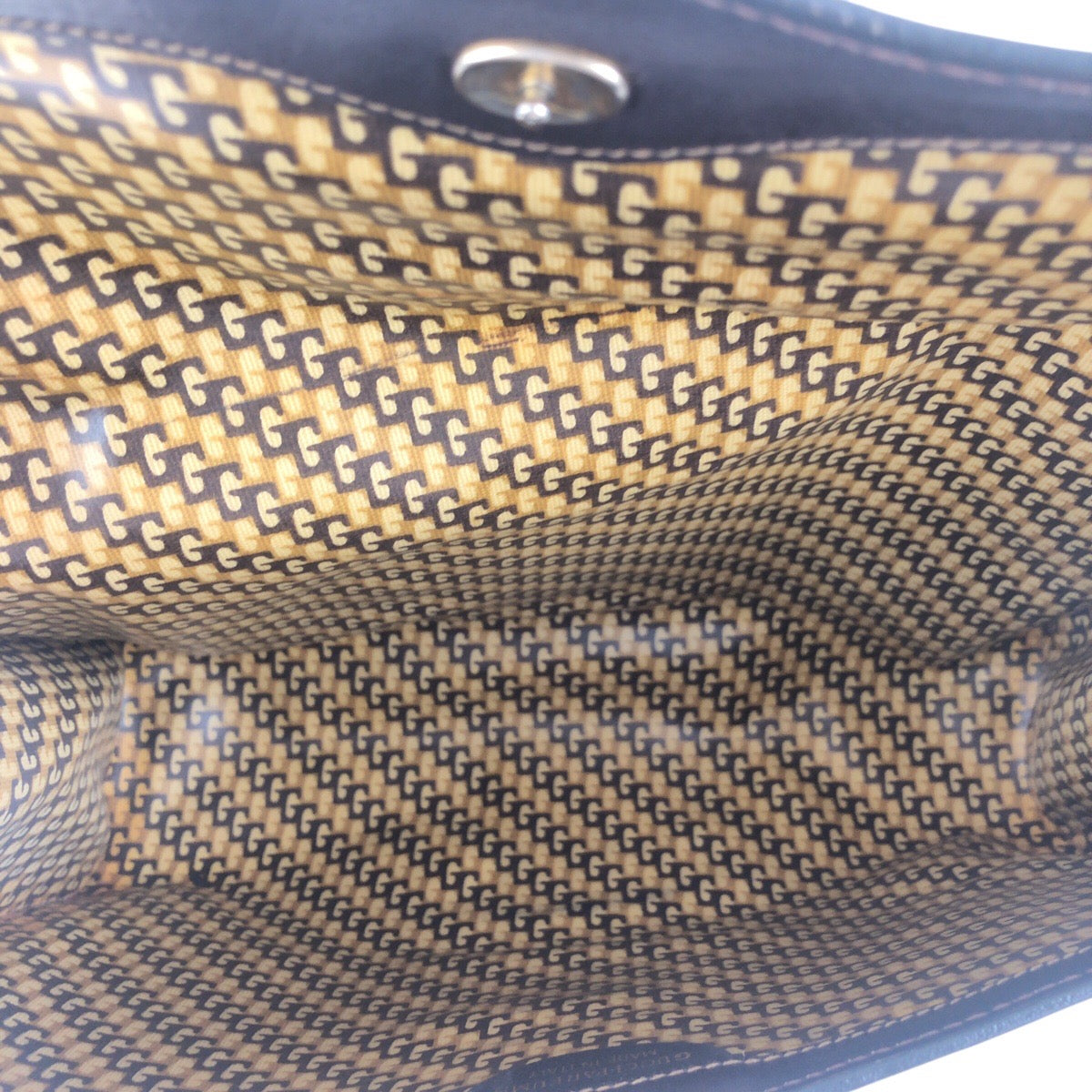 GUCCI Clutch bag Suede, Leather Brown Gold Metal Clutch bag business bag Old Gucci Shelly Line mens Used Authentic
