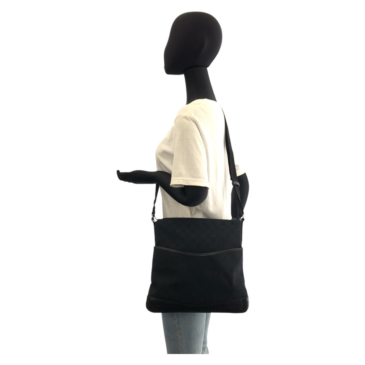 GUCCI Shoulder Bag 145857 GG canvas, leather Black SilverMetal Shoulder Bag Messenger bag Women Used Authentic