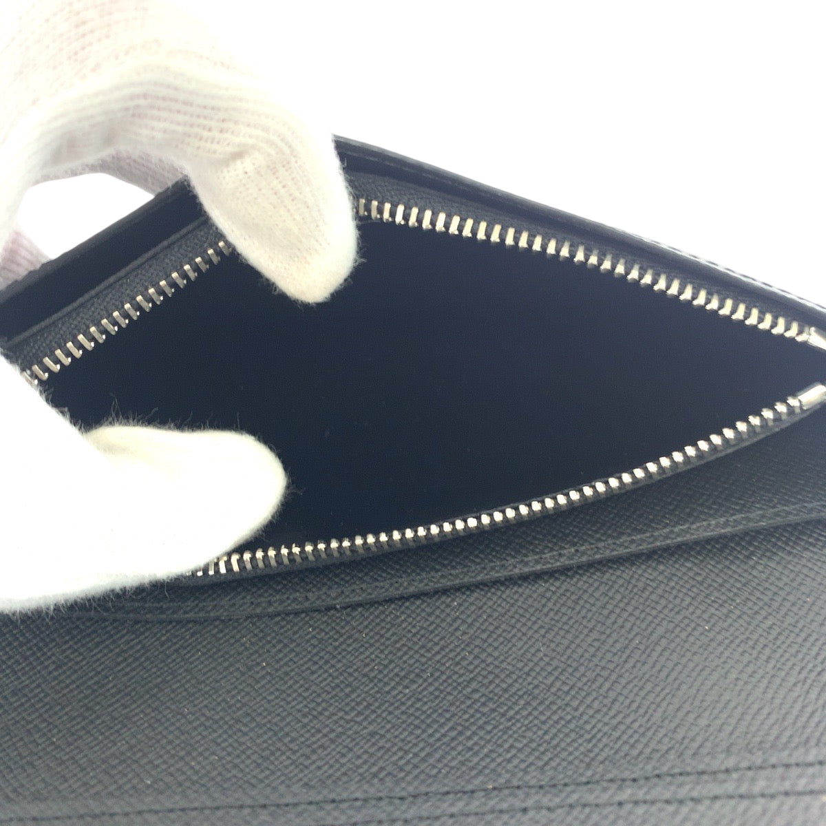 LOUIS VUITTON Long Wallet Purse M30178 Taiga Noir Black SilverMetal Long Wallet Purse Taiga Portefeuille Braza mens Used Authentic