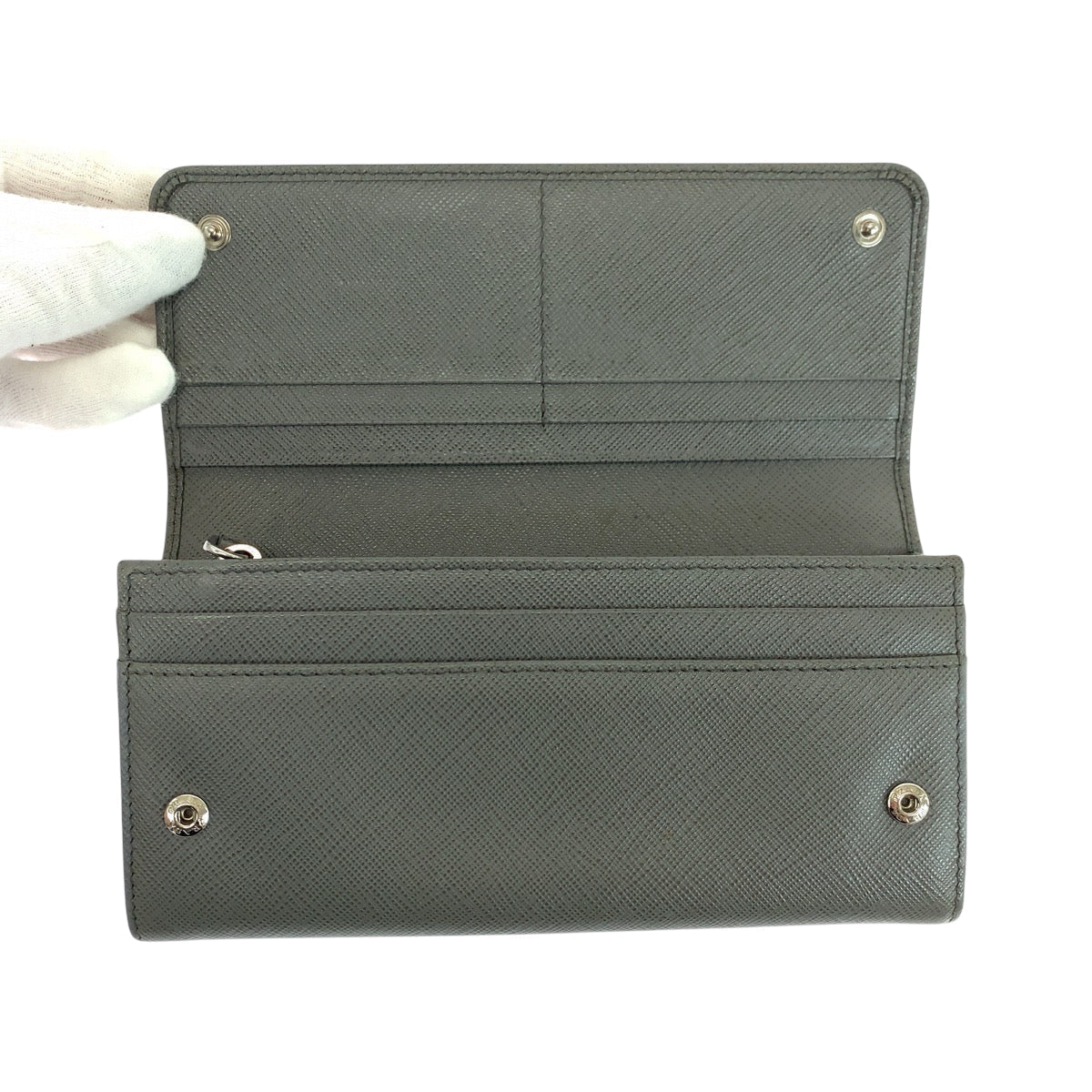 PRADA Long Wallet Purse 1MH132 leather Grey SilverMetal Long Wallet Purse with pass case Safiano logo Women Used Authentic