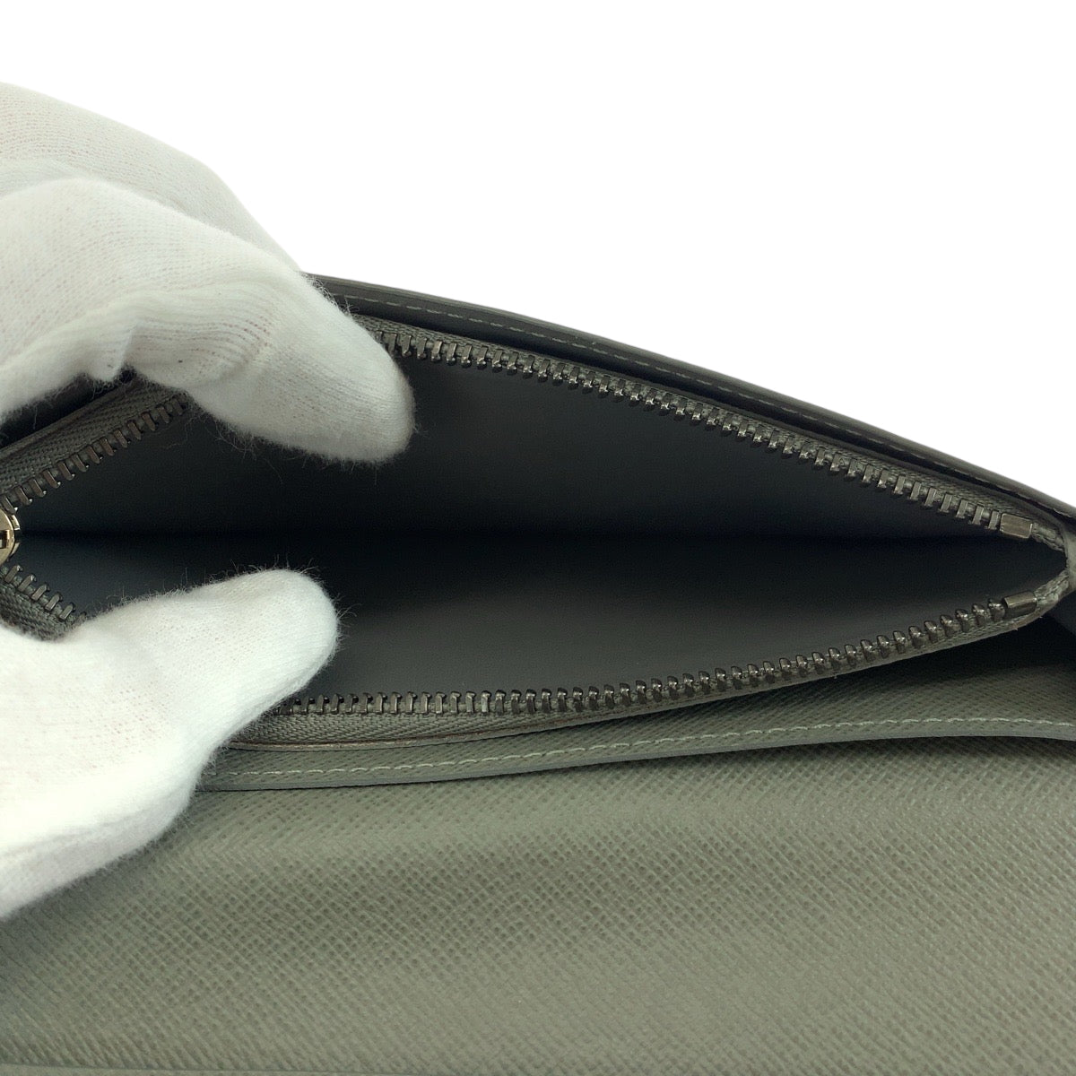 LOUIS VUITTON Long Wallet Purse M63236  leather Gray Brown SilverMetal Long Wallet Purse Monogram titanium Portefeuille Braza mens Used Authentic