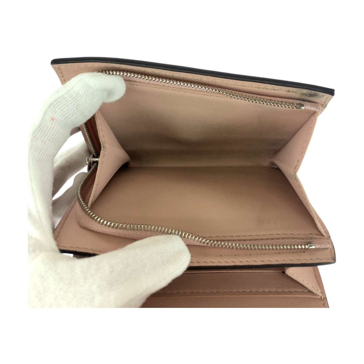 LOUIS VUITTON Bifold Wallet M62541 leather Magnolia Silver Metal Monogram Mahina Portefeuille Iris