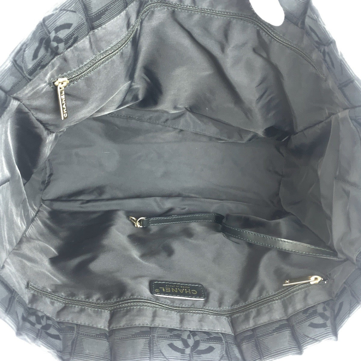 CHANEL Tote Bag Nylon Black GoldMetal New travel line Neutral Tote MM