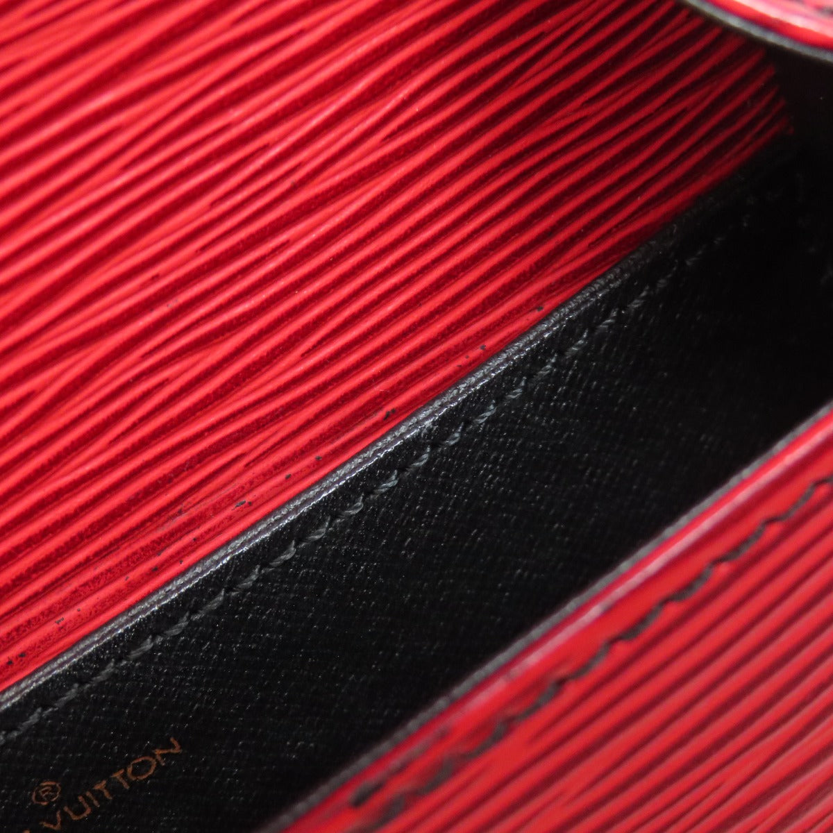 LOUIS VUITTON Shoulder Bag M52217 Epi Red Mini Saint-Cloud