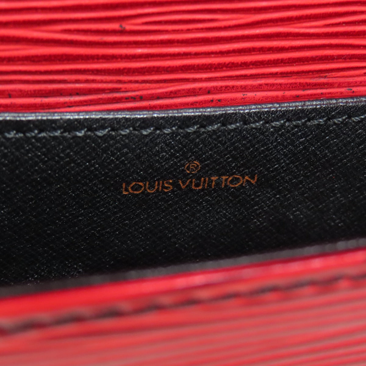 LOUIS VUITTON Shoulder Bag M52217 Epi Red Mini Saint-Cloud