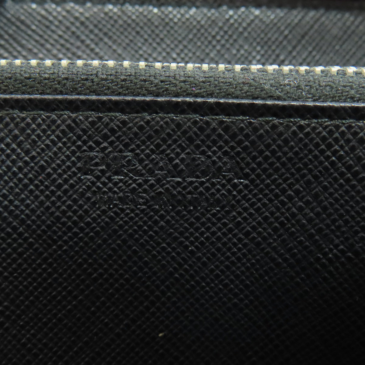PRADA Long Wallet Purse Safiano Red logo Women Used Authentic