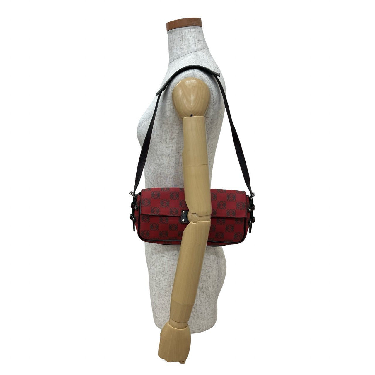 LOEWE Shoulder Bag leather Red