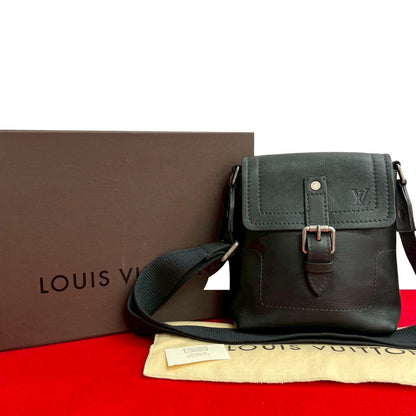 LOUIS VUITTON Shoulder Bag leather black Utah Yuma