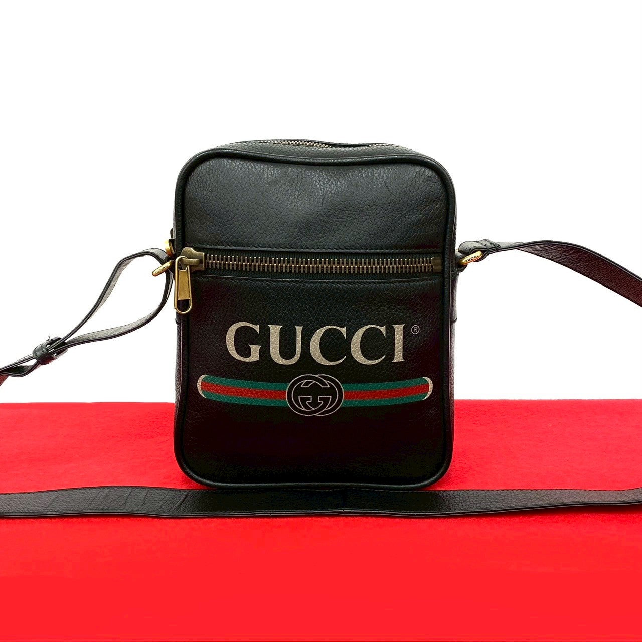 GUCCI Shoulder Bag leather black Sherry line