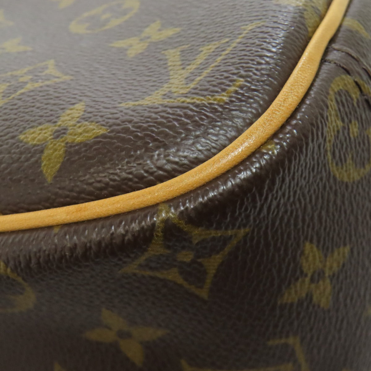 LOUIS VUITTON Handbag M42228 Monogram canvas Brown Trueville