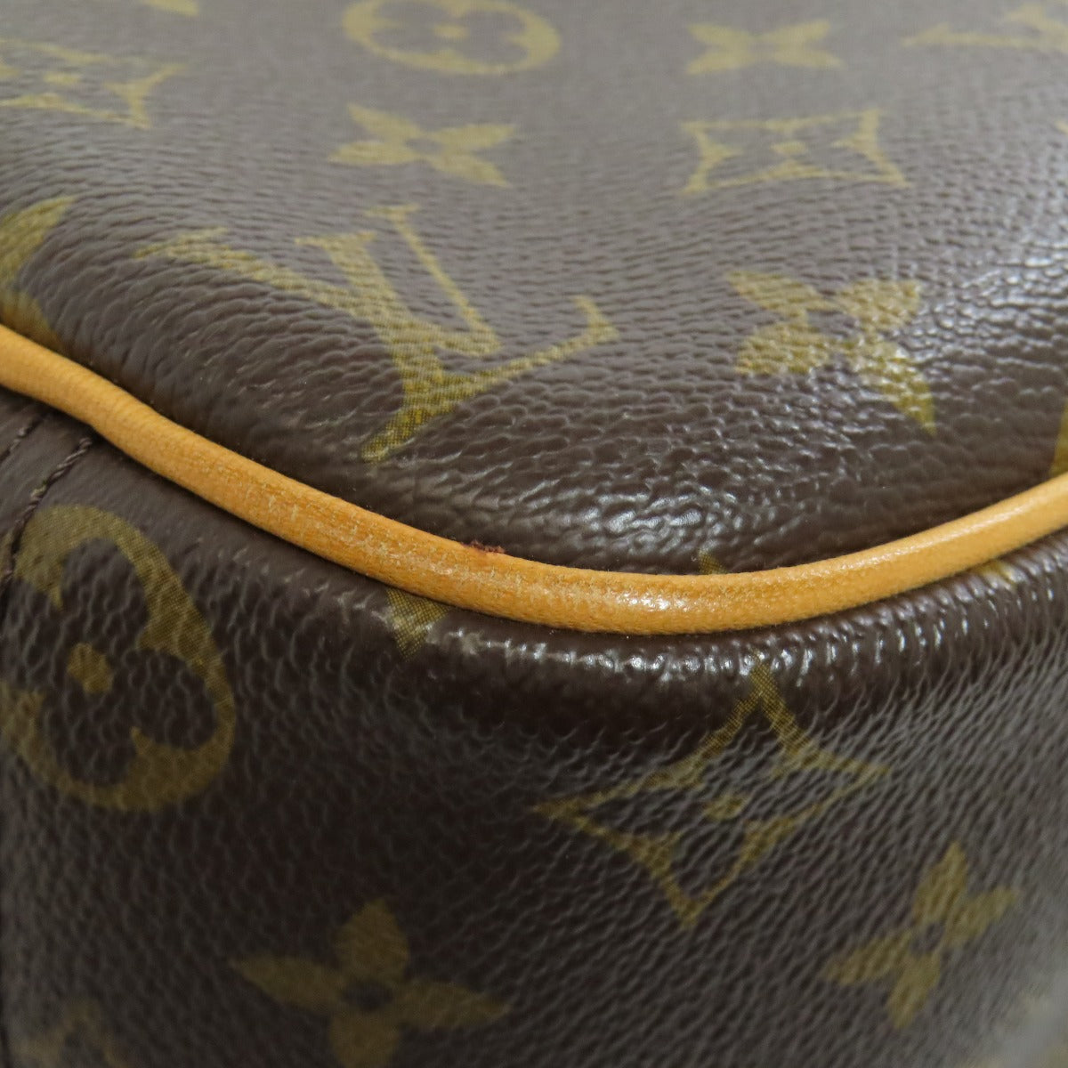 LOUIS VUITTON Handbag M42228 Monogram canvas Brown Trueville