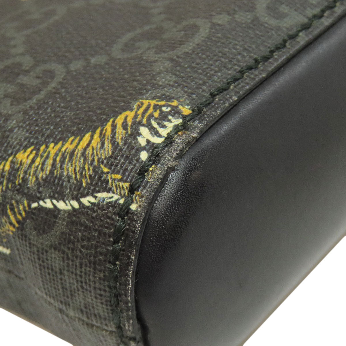 GUCCI Shoulder Bag 474137 PVC black GG Supreme Tiger Print Women Used Authentic