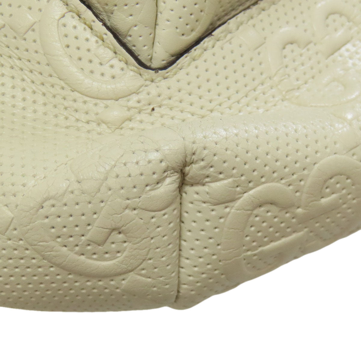 GUCCI Sling bag 645093 Calfskin white GG emboss Women Used Authentic