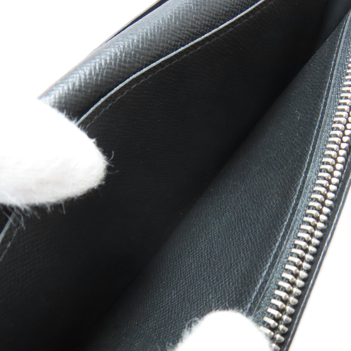 LOUIS VUITTON Long Wallet Purse M32654 Taiga Leather black Portefeuille�EBrazza Former mens Used Authentic