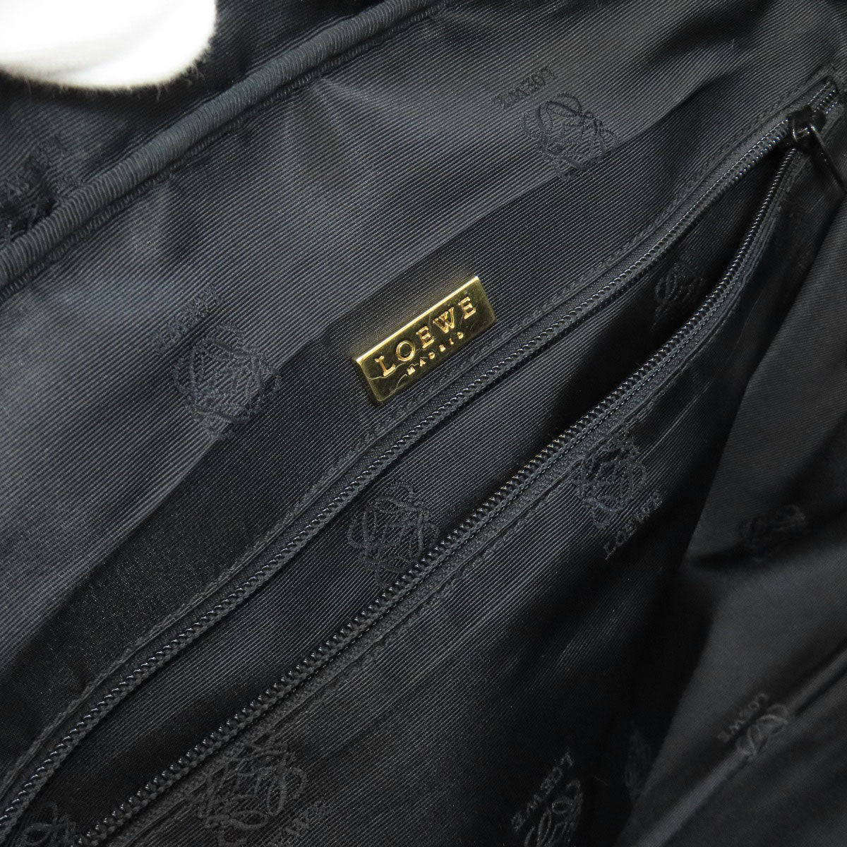 LOEWE Boston Duffel bag leather black Amazonas