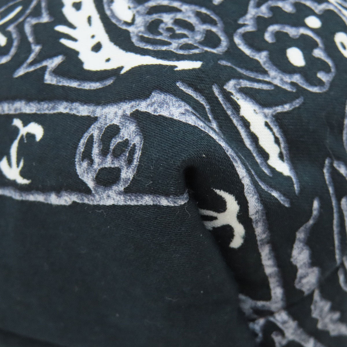 CHANEL Cosmetics Pouch cotton black Paisley Pattern Silver Metal with Scrunchie