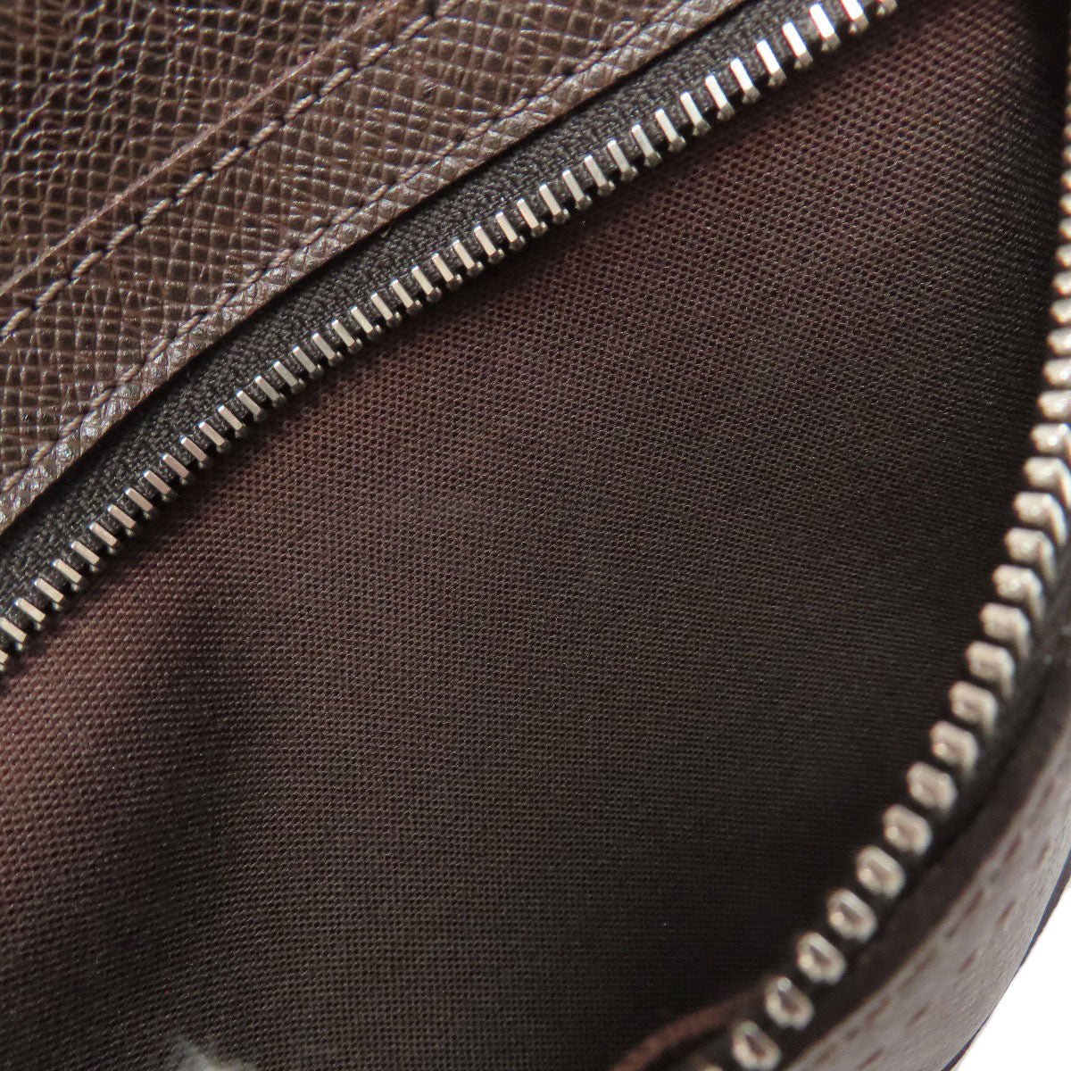 LOUIS VUITTON business bag M31148 Taiga Leather Brown Pavel