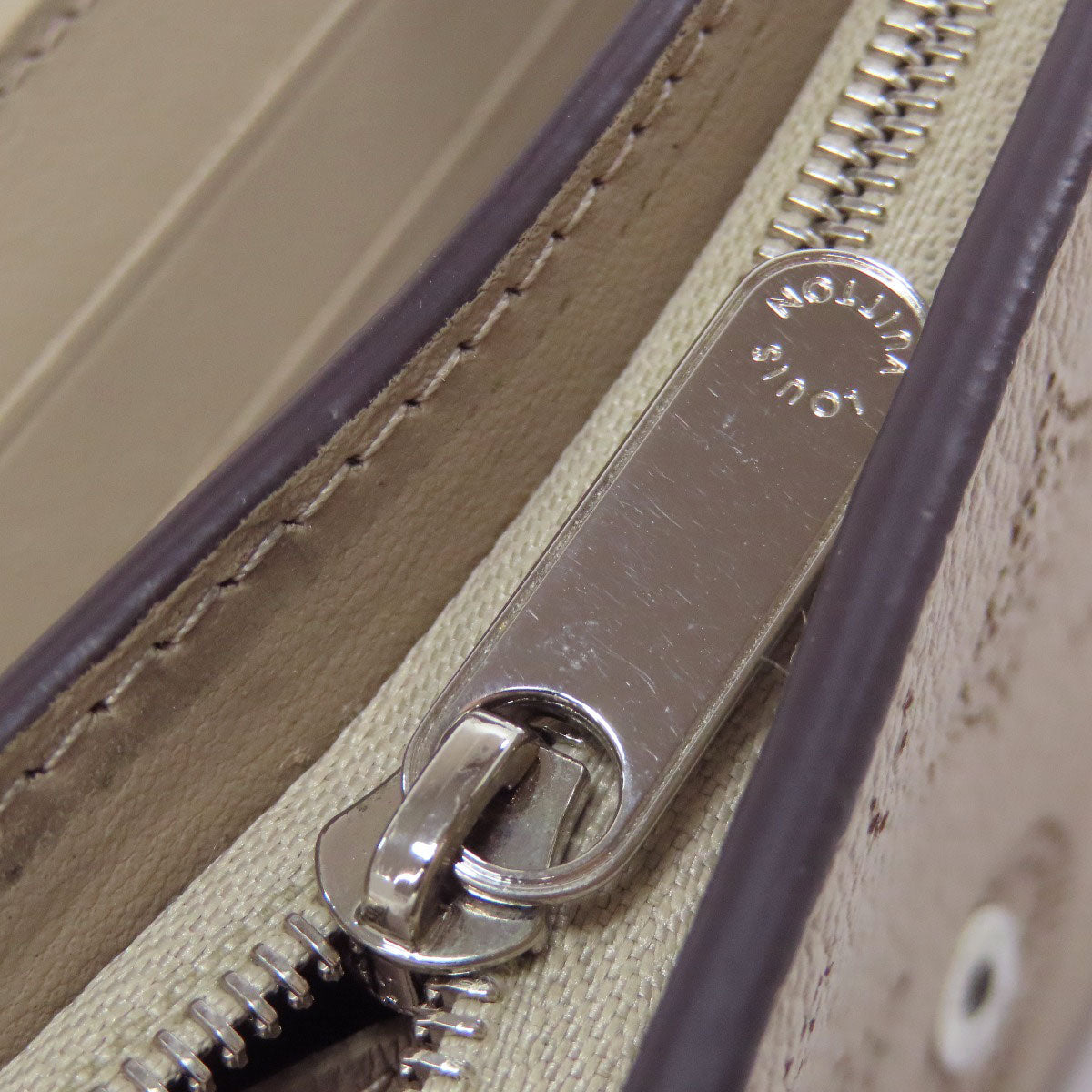 LOUIS VUITTON Bifold Wallet M62542 Monogram Mahina beige Portefeuille Iris Compact Women Used Authentic