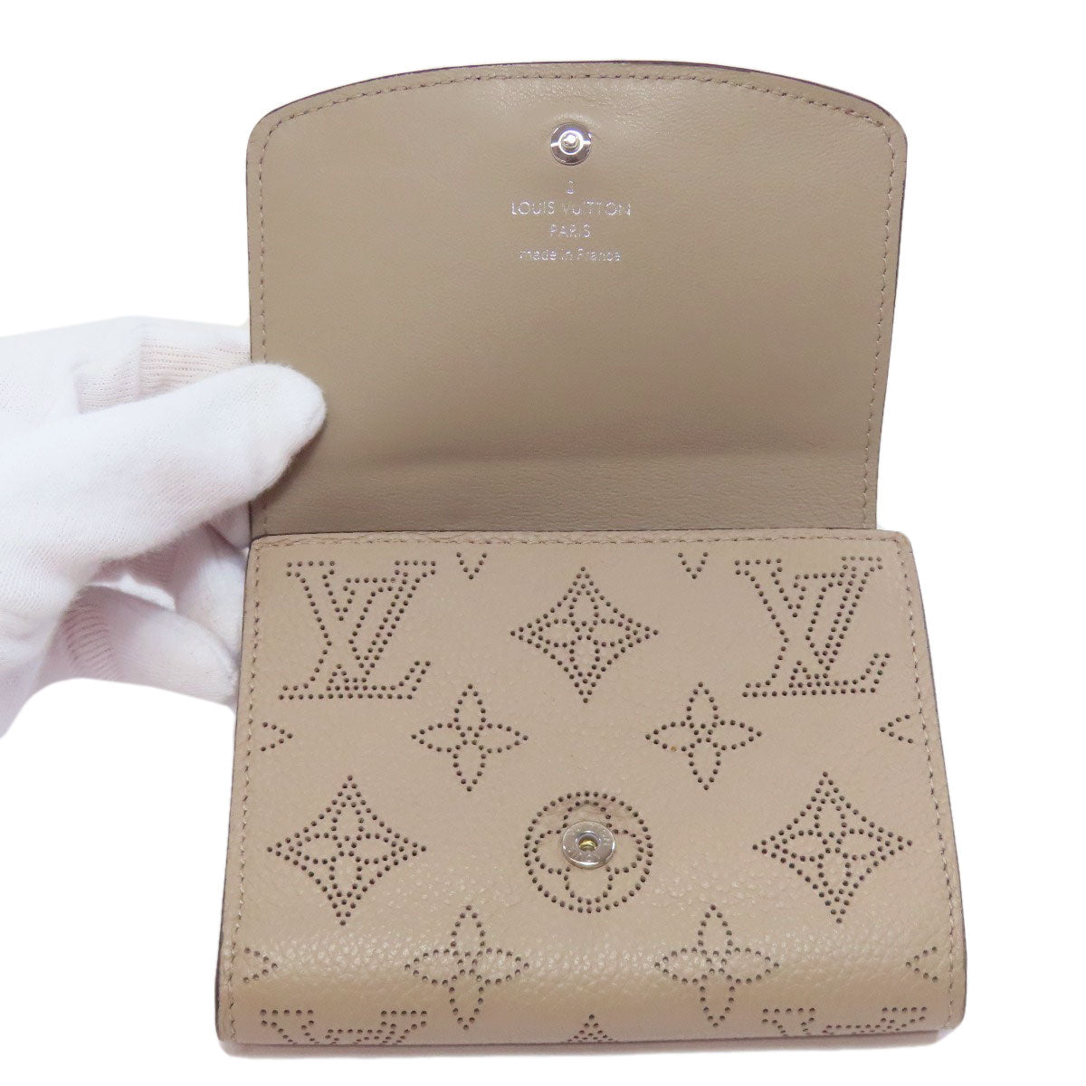 LOUIS VUITTON Bifold Wallet M62542 Monogram Mahina beige Portefeuille Iris Compact Women Used Authentic