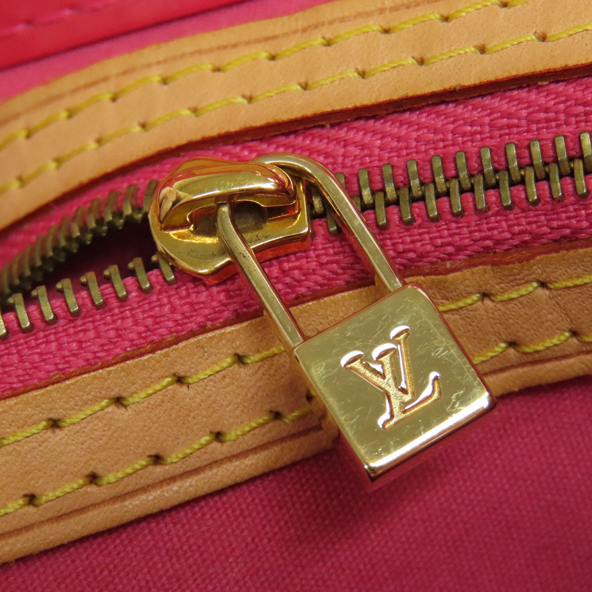 LOUIS VUITTON Handbag M9132F Vernis pink Lead PM