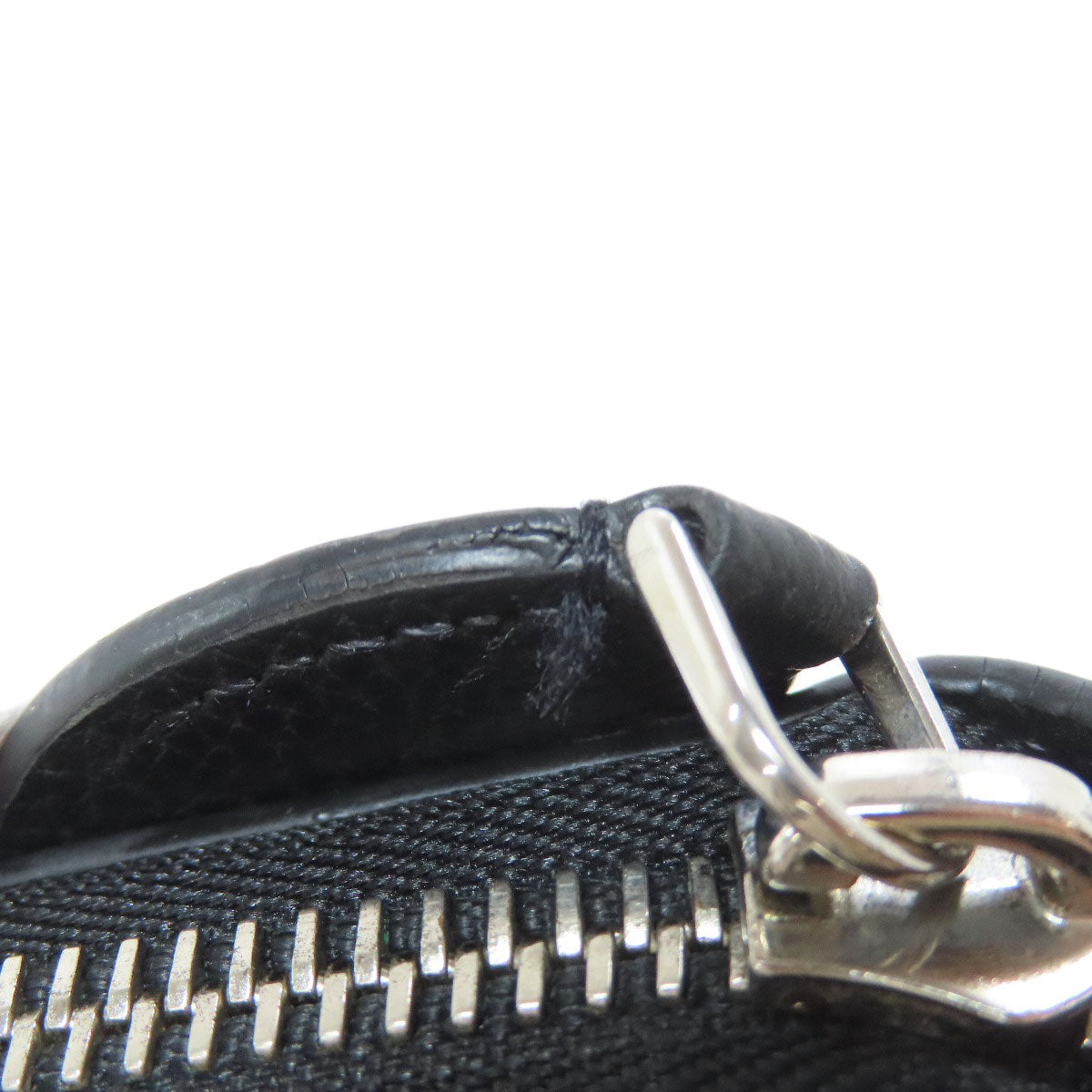 LOUIS VUITTON Long Wallet Purse M61867 Mahina leather black Zippy wallet Women Used Authentic