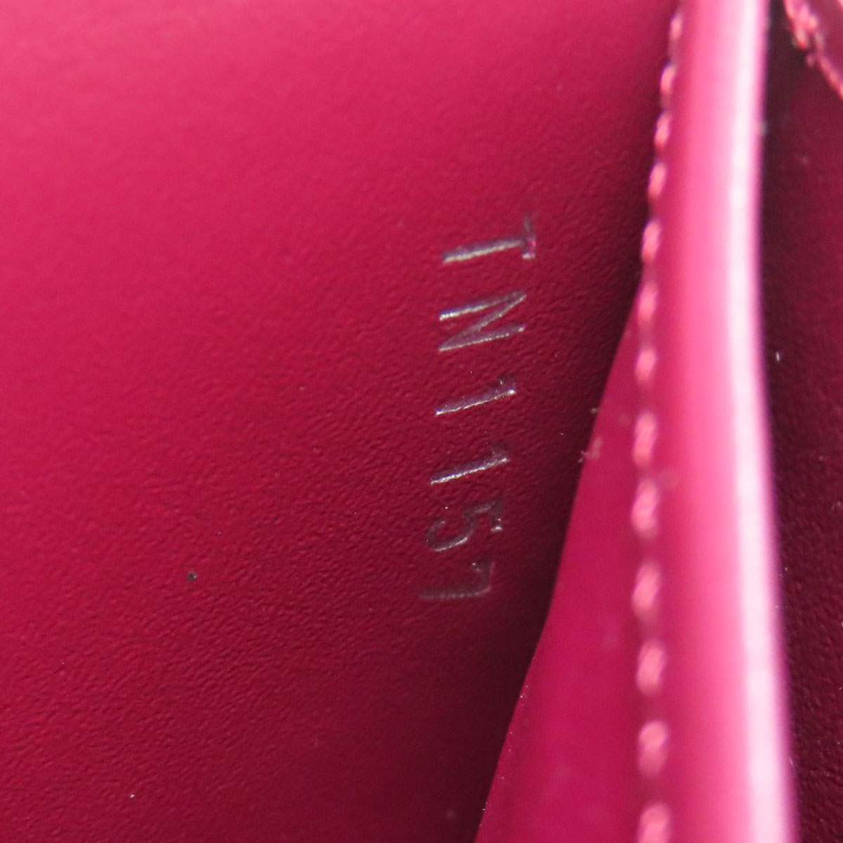 LOUIS VUITTON Long Wallet Purse M64463 Patent leather purple Portefeuille twist