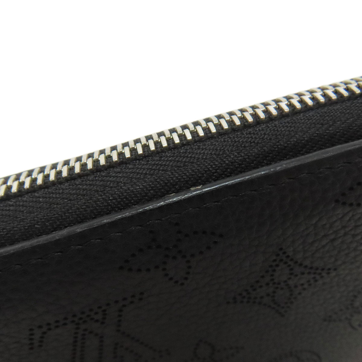 LOUIS VUITTON Long Wallet Purse M61867 Mahina leather black Zippy wallet