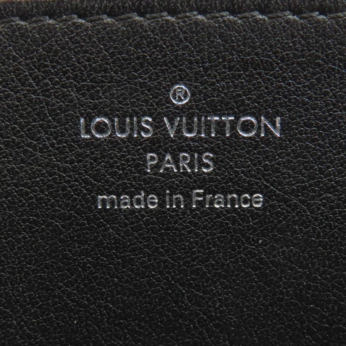 LOUIS VUITTON Long Wallet Purse M61867 Mahina leather black Zippy wallet