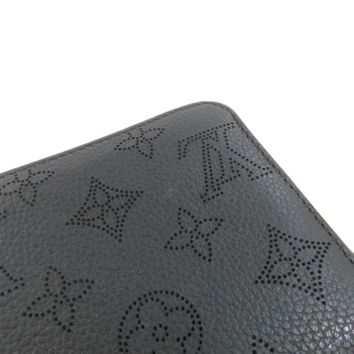 LOUIS VUITTON Long Wallet Purse M61867 Mahina leather black Zippy wallet
