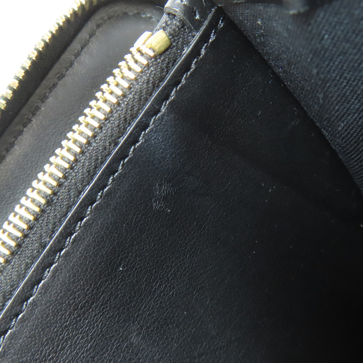 FENDI Long Wallet Purse leather black Zip Around