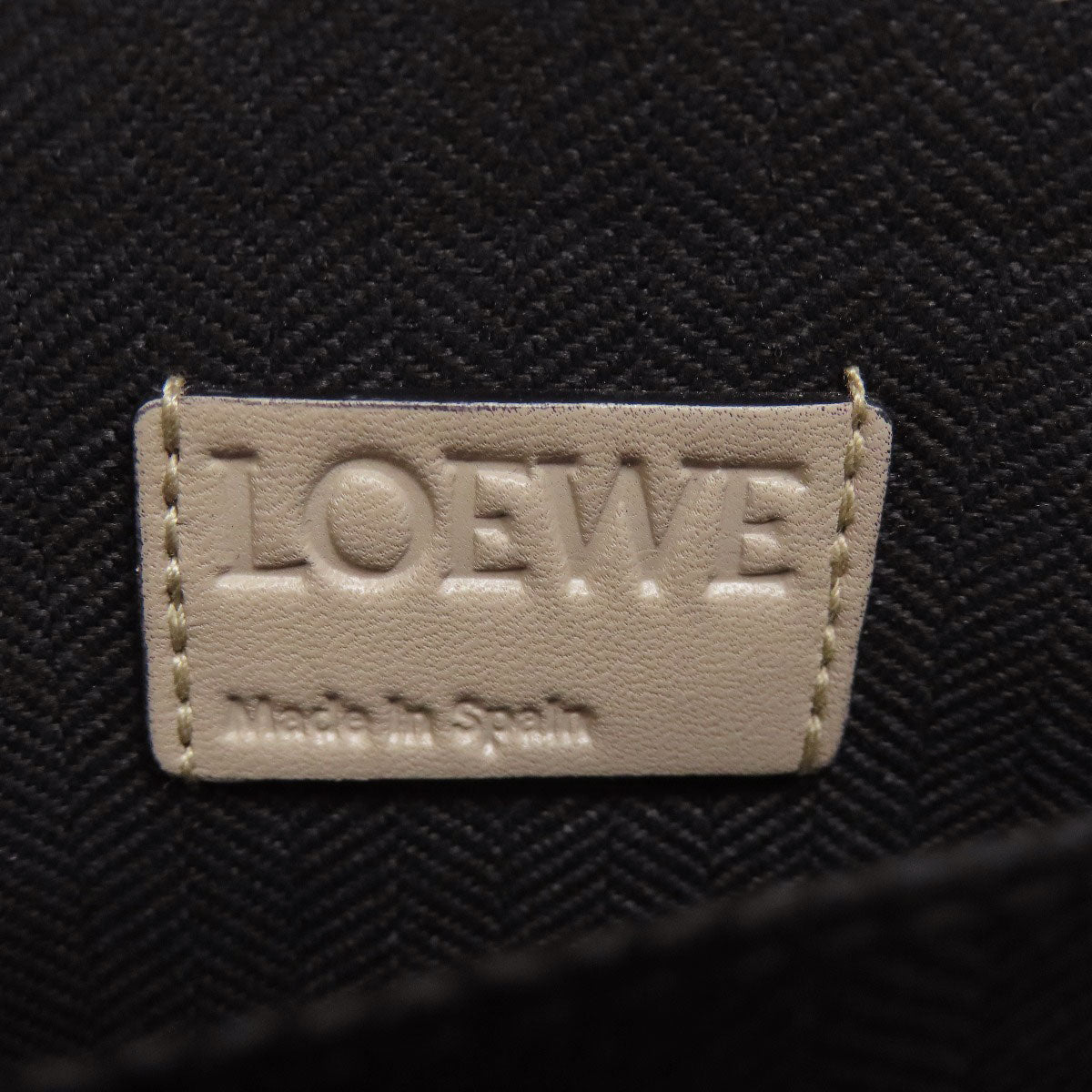 LOEWE Accessory pouch Calfskin gray Anagram Organizer