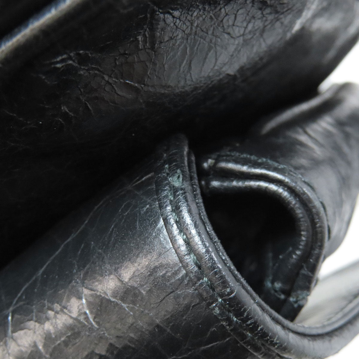 GUCCI Shoulder Bag 574760 leather black Messenger bag with logo