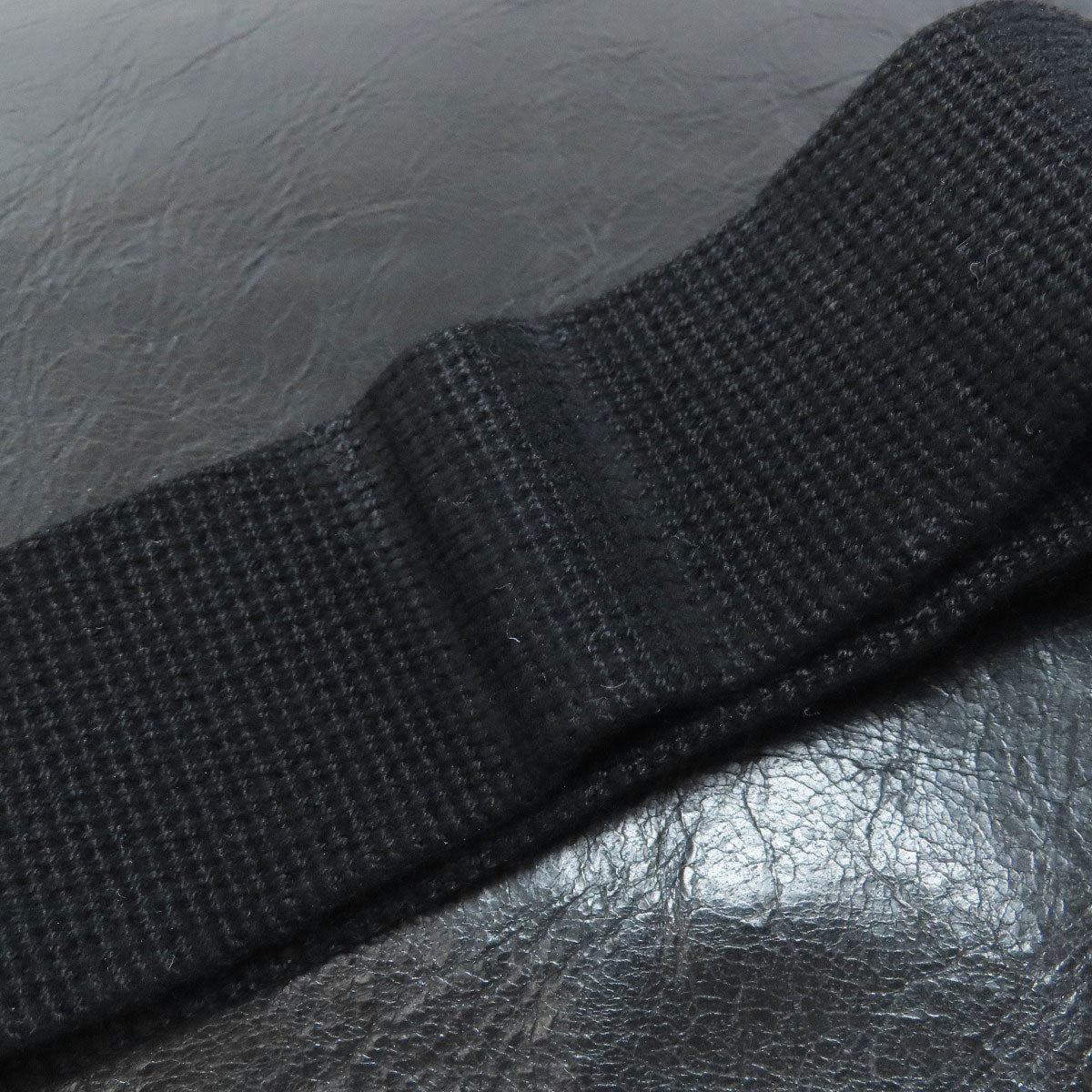 GUCCI Shoulder Bag 574760 leather black Messenger bag with logo