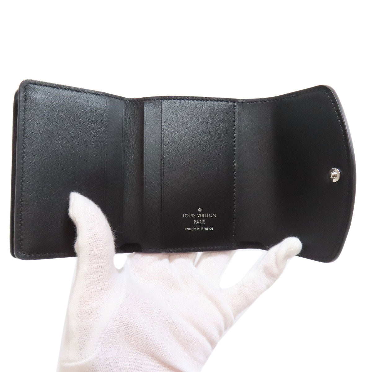 LOUIS VUITTON Bifold Wallet M67498 Mahina leather black Portefeuille Iris XS