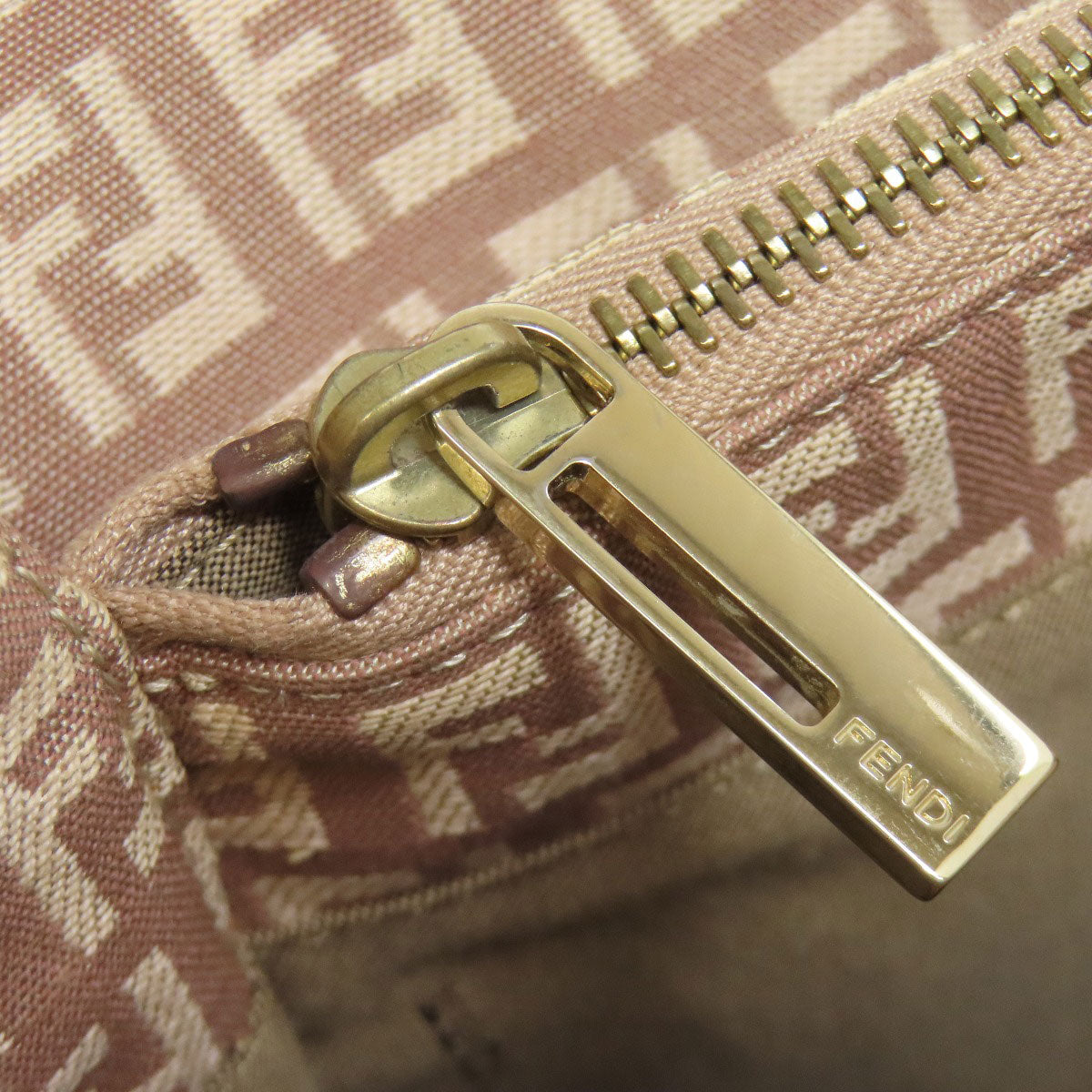 FENDI Handbag canvas pink Zucchino