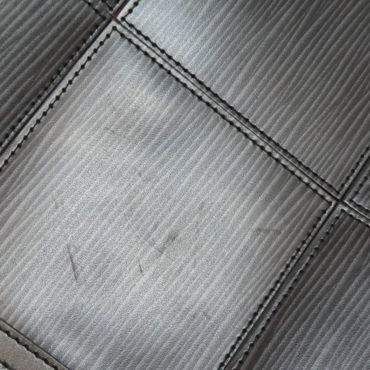 LOUIS VUITTON Tote Bag M54622 Epi black Silver fizz