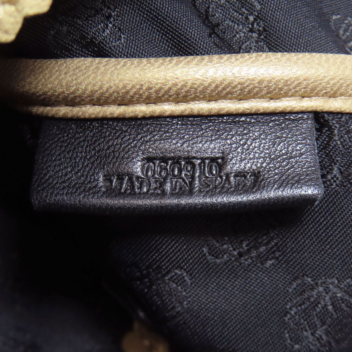 LOEWE Handbag Calfskin gold logo