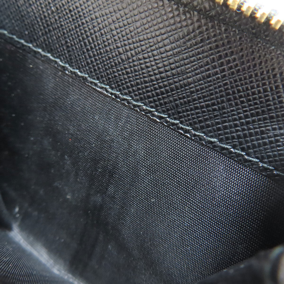 PRADA Bifold Wallet Safiano black Zip wallet